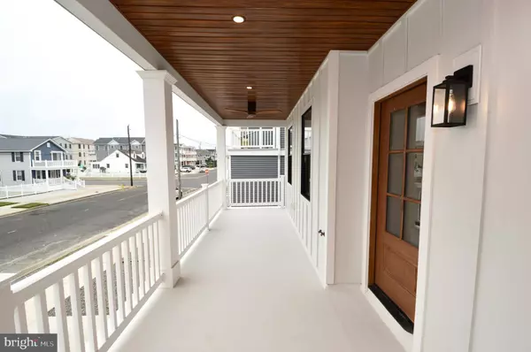 331 W 16TH AVE, Wildwood, NJ 08260