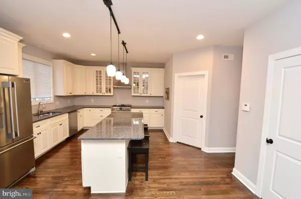 1 HEDWIG CT, Voorhees, NJ 08043