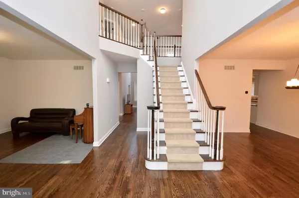 1 HEDWIG CT, Voorhees, NJ 08043