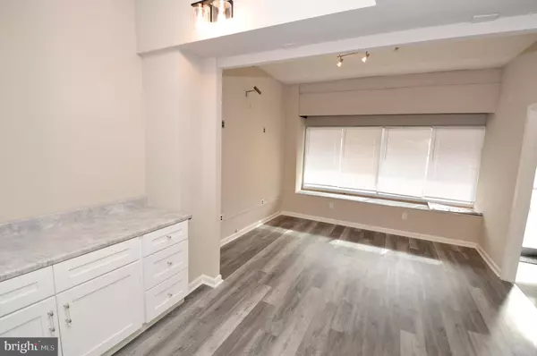 609 WHITE HORSE PIKE, Haddon Township, NJ 08107