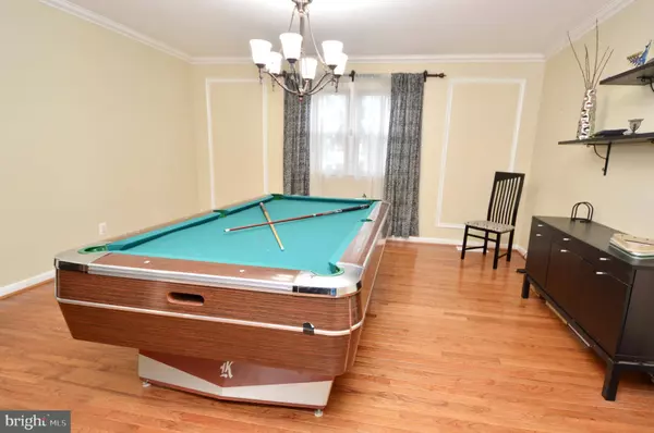 200 CHARLANN CIR, Cherry Hill, NJ 08003