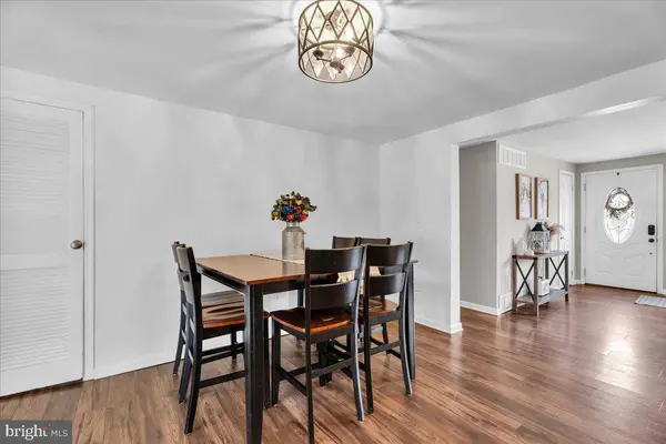 4 PIN OAK DR, Atco, NJ 08004