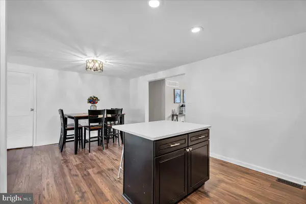 4 PIN OAK DR, Atco, NJ 08004