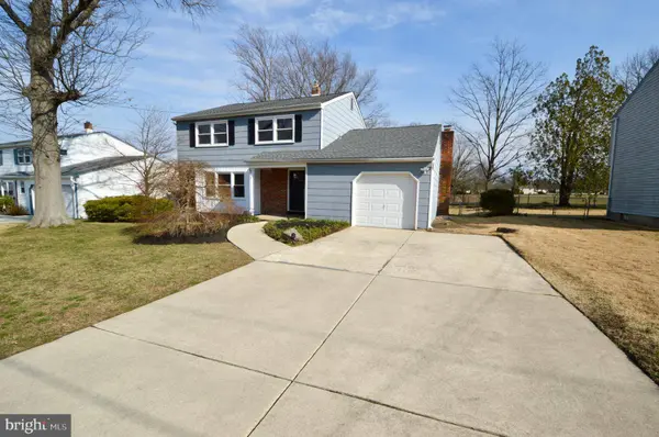 323 BROOKLINE AVE, Cherry Hill, NJ 08002