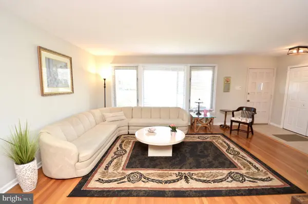 15 N SYRACUSE DR, Cherry Hill, NJ 08034