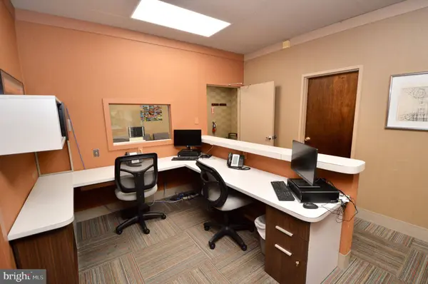 600 SOMERDALE RD, Voorhees, NJ 08043