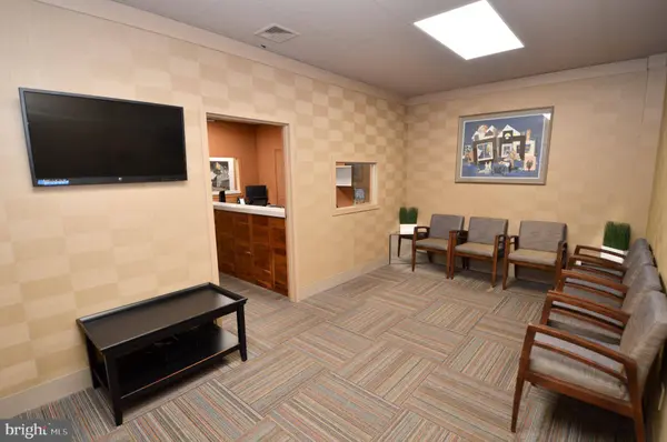 600 SOMERDALE RD, Voorhees, NJ 08043