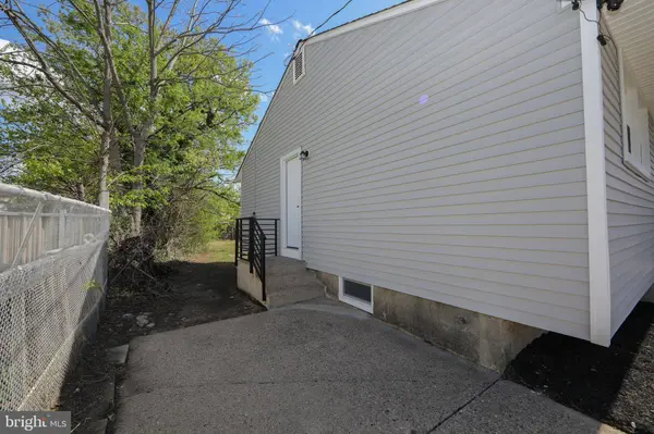 448 ROOSEVELT AVE, Glendora, NJ 08029