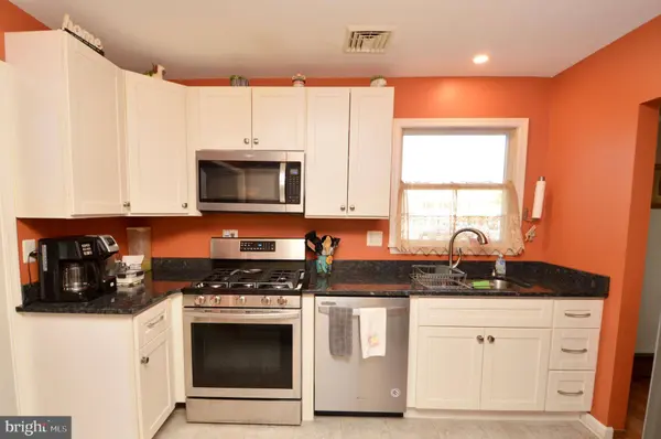 207 PHILLIPS AVE, Magnolia, NJ 08049