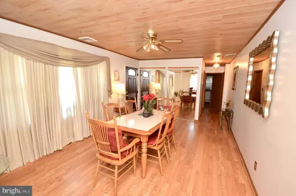 207 PHILLIPS AVE, Magnolia, NJ 08049