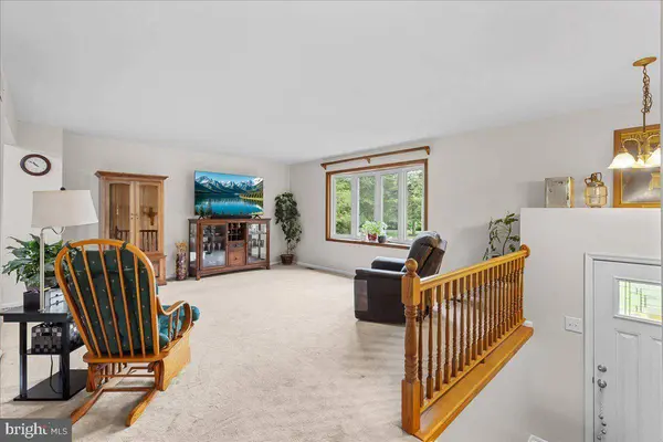 527 FAIRVIEW RD, Glassboro, NJ 08028