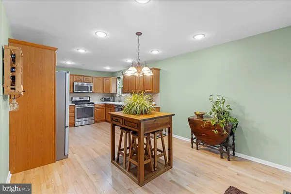 527 FAIRVIEW RD, Glassboro, NJ 08028