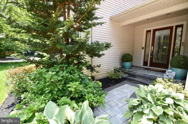 107 E LAKE BLVD, Medford, NJ 08055