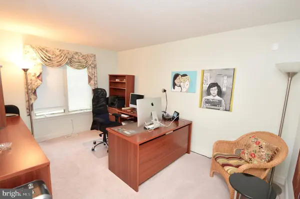 107 E LAKE BLVD, Medford, NJ 08055