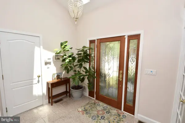 107 E LAKE BLVD, Medford, NJ 08055