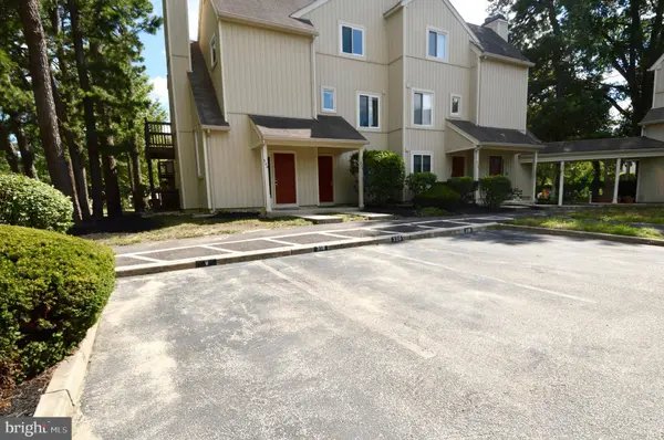 340 WOODLAKE DR
