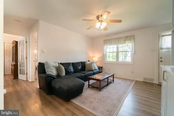 1129 JEFFERSON AVE, Bellmawr, NJ 08031