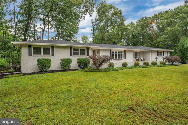 101 ARTHUR AVE, Chesilhurst, NJ 08089
