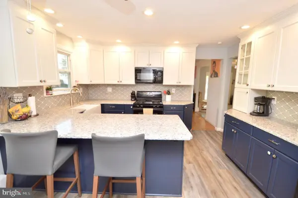 511 VALLEY RUN DR, Cherry Hill, NJ 08002