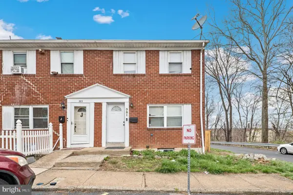 381 WALNUT LN, Allentown, PA 18102