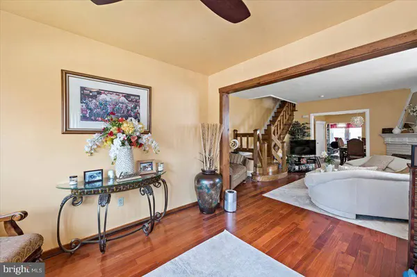 719 FERN ST, Lansdowne, PA 19050