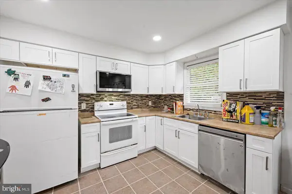 1133 NEW CHESTNUT ST, Bristol, PA 19007