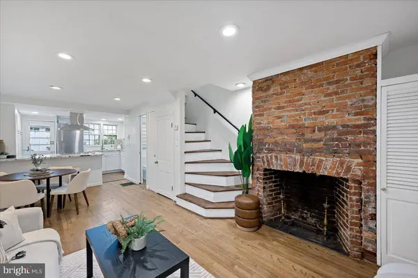 238 S HUTCHINSON ST, Philadelphia, PA 19107