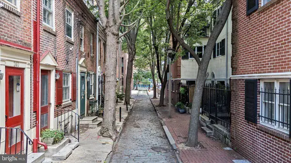 238 S HUTCHINSON ST, Philadelphia, PA 19107