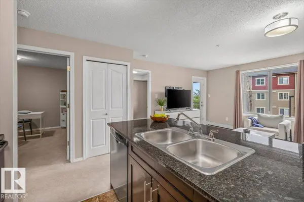 #315 1070 MCCONACHIE BV NW, Edmonton, AB T5Y 0X1