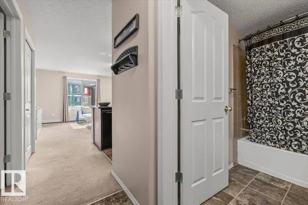 #315 1070 MCCONACHIE BV NW, Edmonton, AB T5Y 0X1