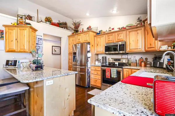 803 7th Street, Evanston, WY 82930-0000