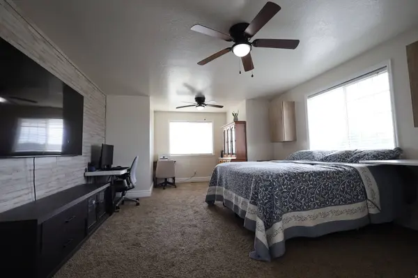 1756 N 2615 W, Clinton, UT 84015
