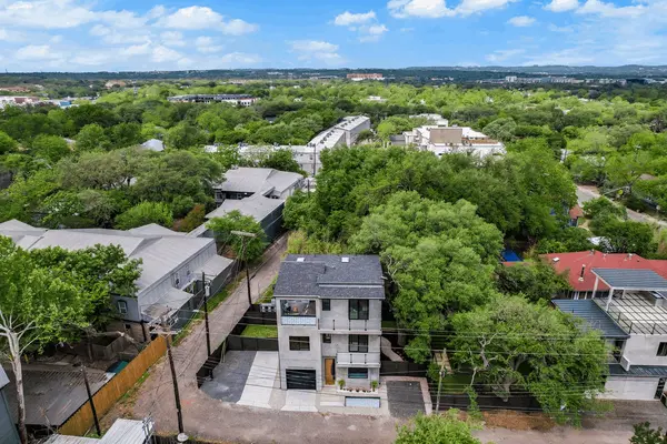 107 W JOHANNA BLDG 2: NEW CONSTRUCTION THAT ACTUALLY KEEPS UP WITH SOUTH CONGRESS