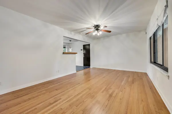 1415 Hillcrest Dr, Austin, TX 78723-1849