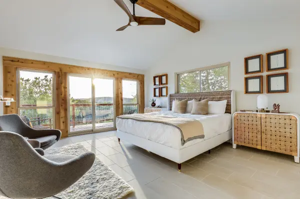 8312 Appalachian Dr, Austin, TX 78759-8413