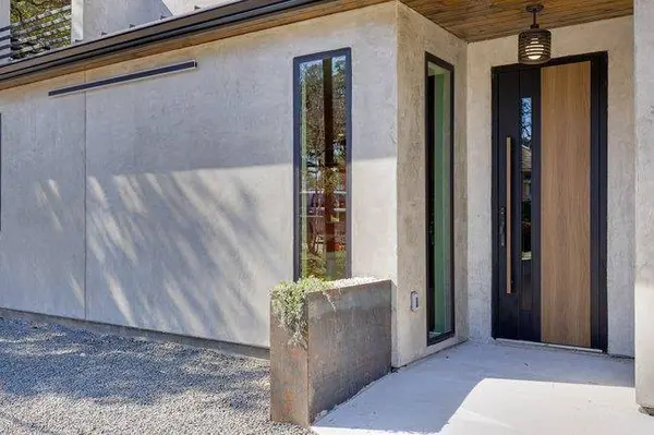 107 W Johanna ST #B, Austin, TX 78704