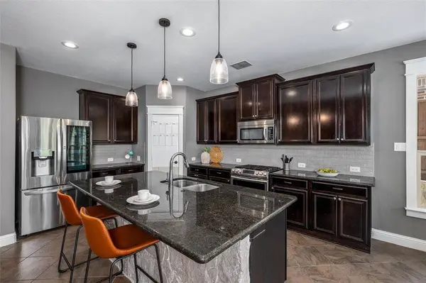 416 Preston Creek Drive, Mckinney, TX 75072