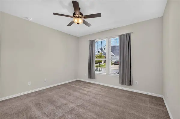 8715 Royal Star Road, Rowlett, TX 75089
