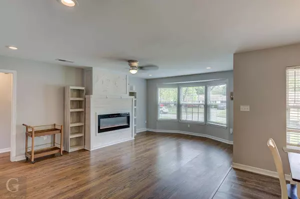 3760 Greenway Place, Shreveport, LA 71105