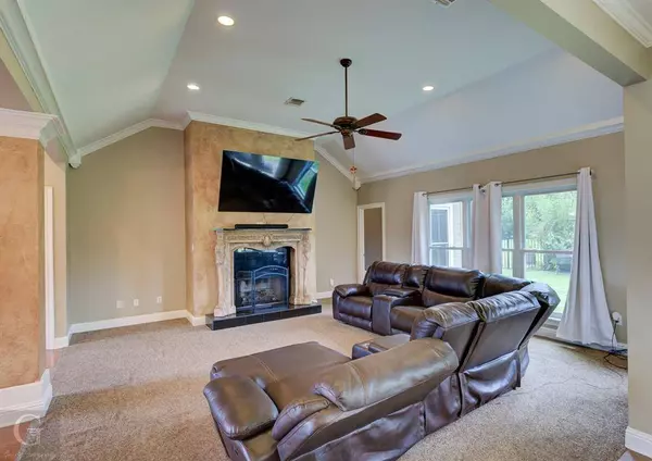 55 Fairway Circle, Haughton, LA 71037