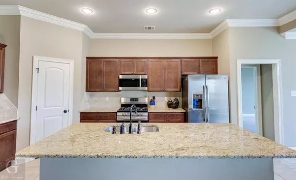 1900 Valdemar Place, Bossier City, LA 71112