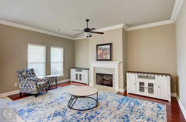 1900 Valdemar Place, Bossier City, LA 71112