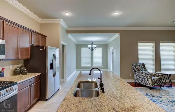 1900 Valdemar Place, Bossier City, LA 71112