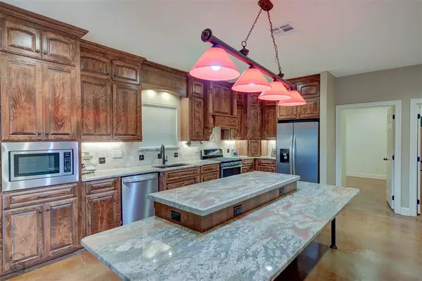 4861 Dixie Garden Loop, Shreveport, LA 71105