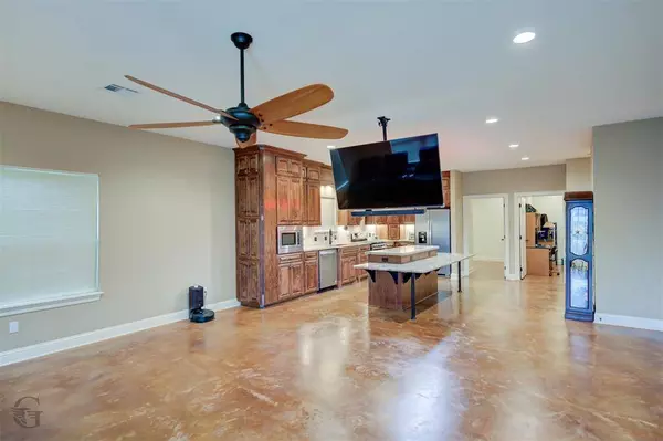 4861 Dixie Garden Loop, Shreveport, LA 71105