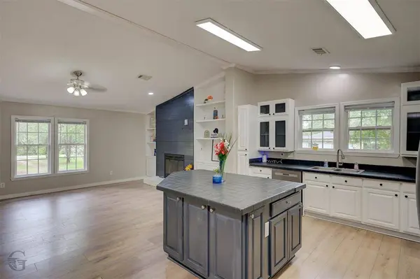 379 Fox Creek Drive, Haughton, LA 71037