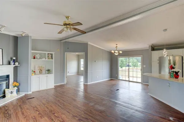 6939 Rosewood Oak Drive, Keithville, LA 71047