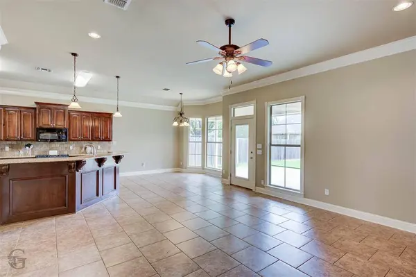 403 Half Moon Lane, Bossier City, LA 71111