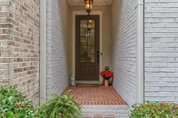 2642 Long Pointe, Roswell, GA 30076