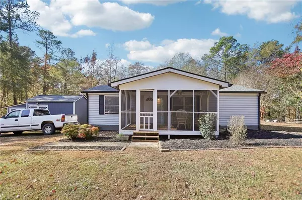 575 Doe LN, Mansfield, GA 30055